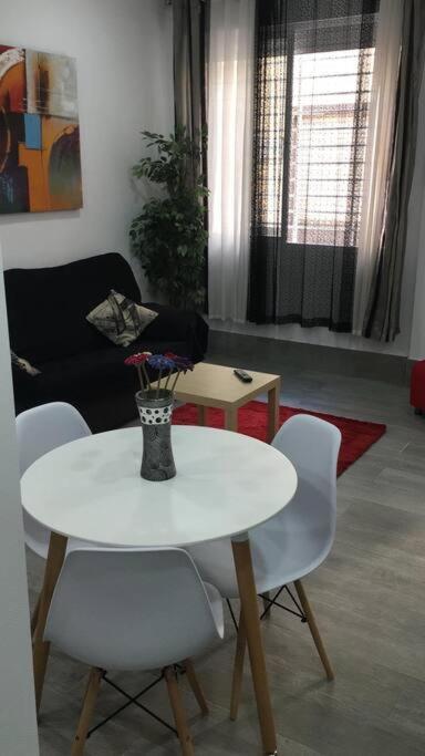 Apartamento A, A 3 Minutos De La Estacion Central De Bus Y Tren มาลากา ภายนอก รูปภาพ
