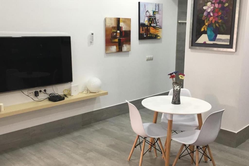 Apartamento A, A 3 Minutos De La Estacion Central De Bus Y Tren มาลากา ภายนอก รูปภาพ